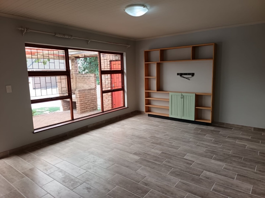 3 Bedroom Property for Sale in Brenton On Lake Western Cape